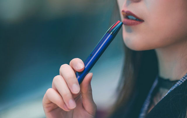 Sind E-Zigaretten cooler – Dampfen statt rauchen